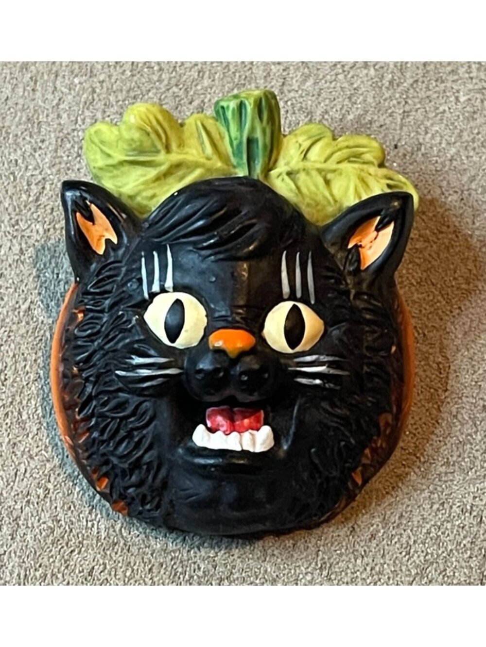 Vintage Inspired Halloween Brooch Pin Resin Black Cat Pumpkin Retro Kitsch Spook